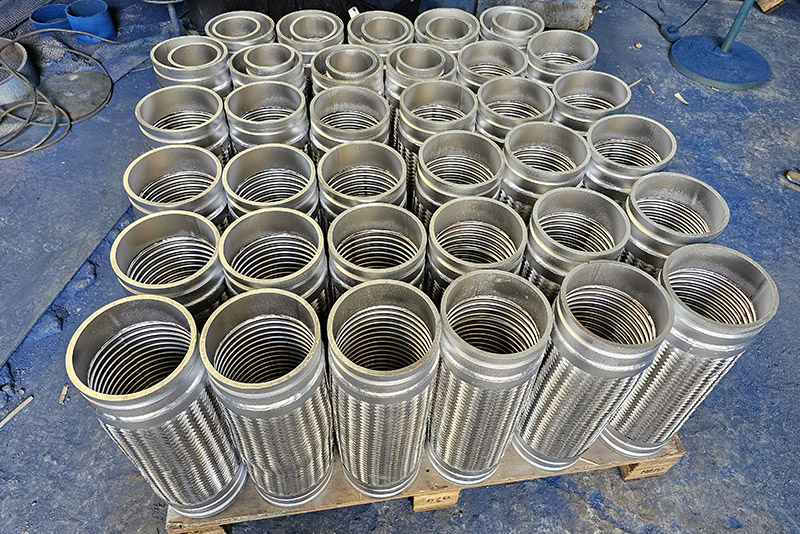 Grooved Metal Hose