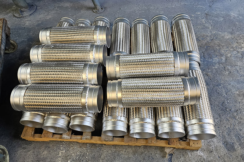 Grooved Metal Hose