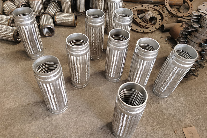 Grooved Metal Hose
