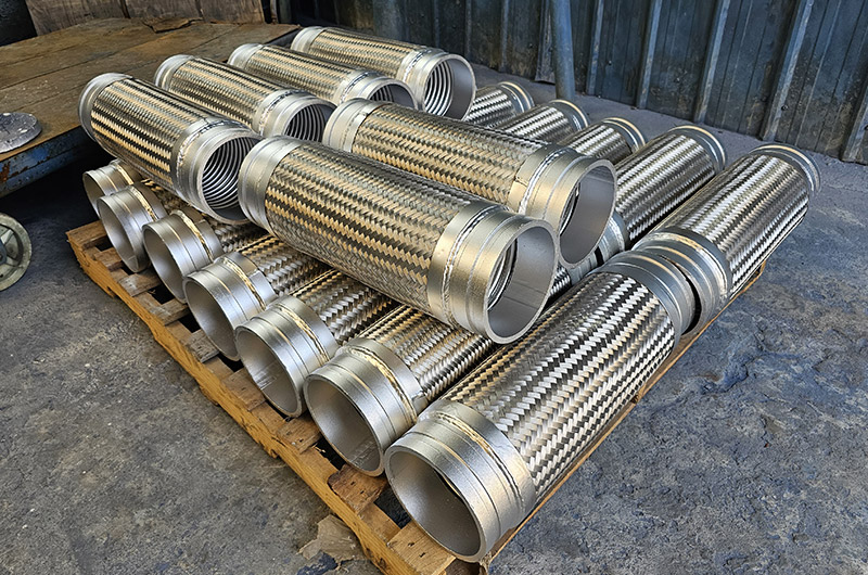 Grooved-metal-hose-10